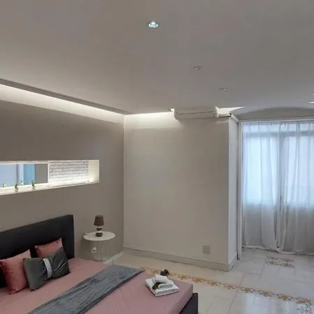 La Maison De Cavour לינה וארוחת בוקר 4*