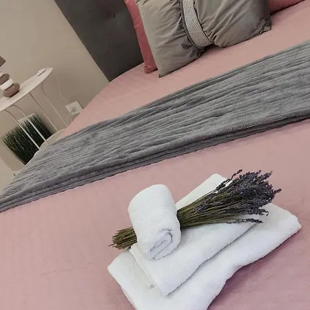 לינה וארוחת בוקר La Maison De Cavour 4*