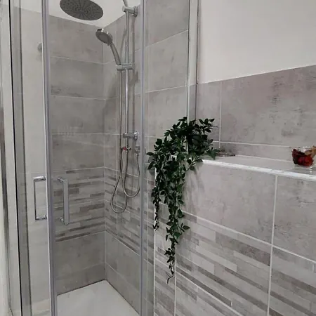 La Maison De Cavour Bed & Breakfast 4*