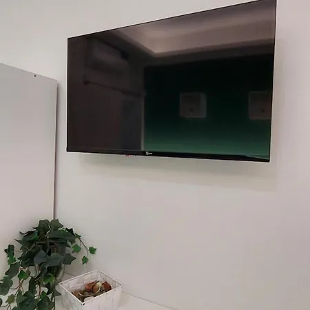 La Maison De Cavour Bed & Breakfast 4*