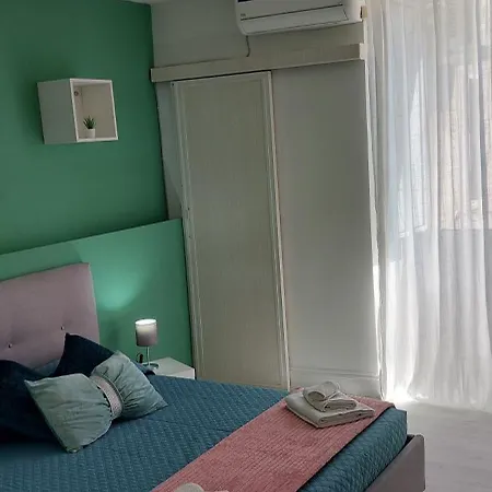 לינה וארוחת בוקר La Maison De Cavour 4*